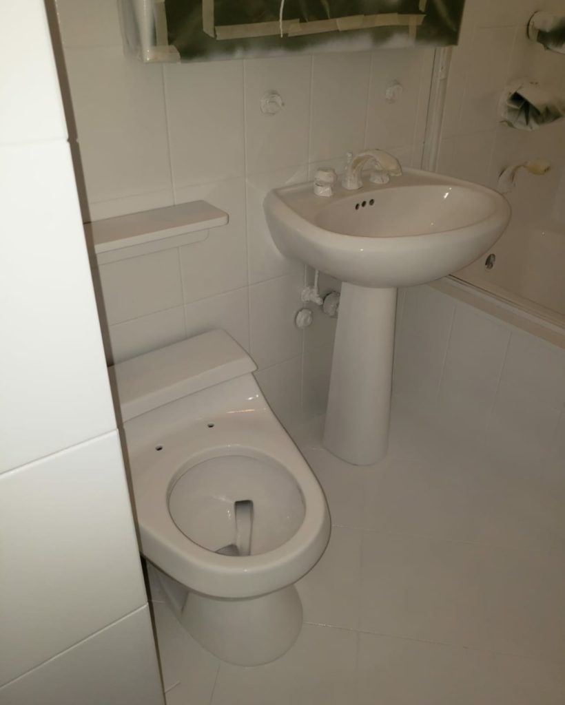 bathroom refinishing